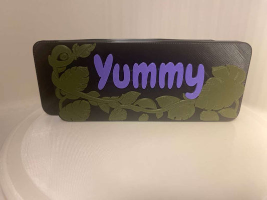 🌿 Yummy's Nummies Jungle Magnetic Name Plate