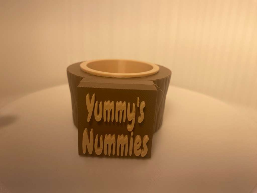 Yummy Log Magnetic 2 oz Deli Cup Holder